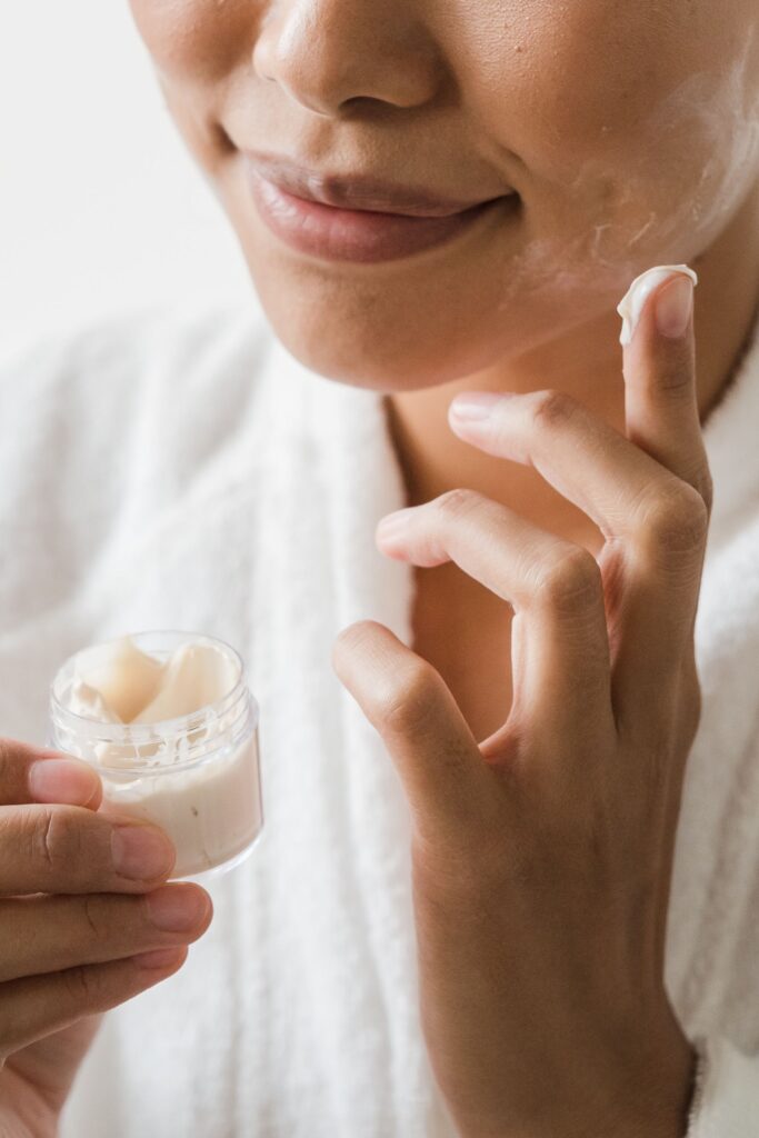sunscreen before or after moisturizer
