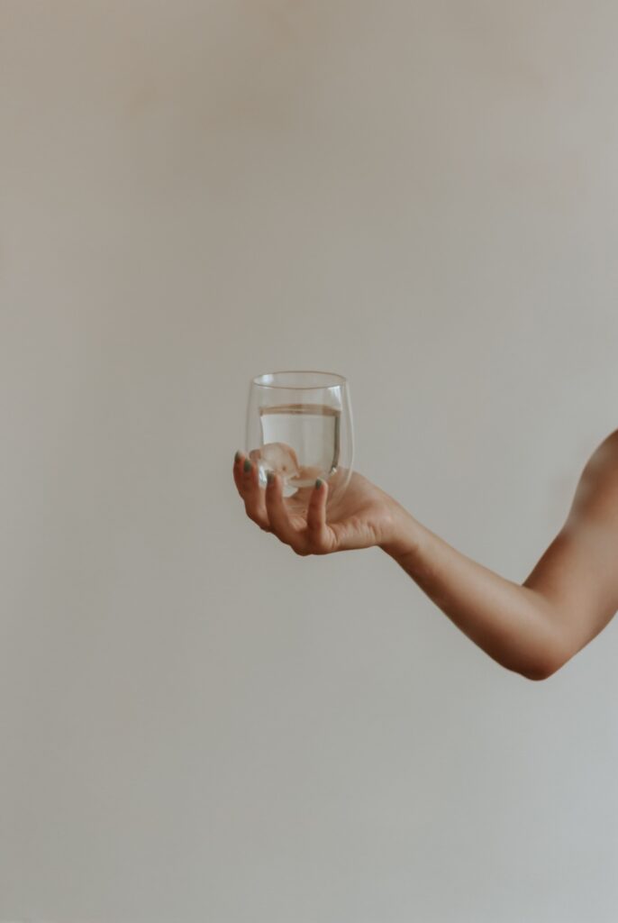 best time to drink water for glowing skin